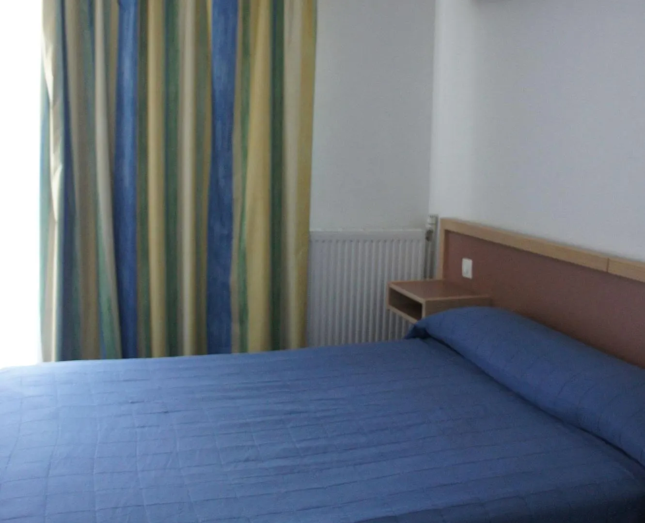 Hotel Edgar Quinet Paris